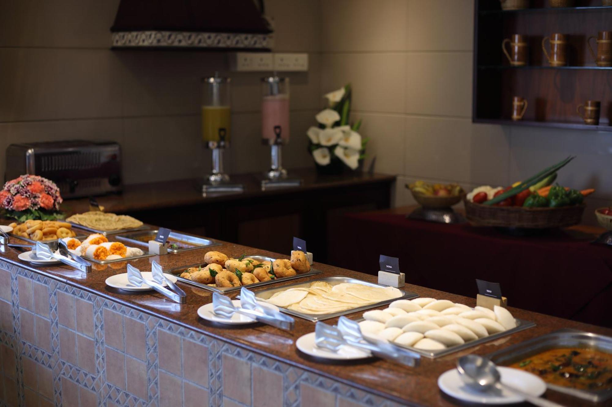 Issacs Residency Hotel มุนนาร์ ภายนอก รูปภาพ